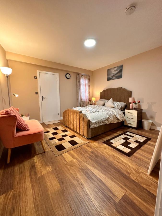 Canary Wharf Single Double And En-Suite Rooms Londres Exterior foto