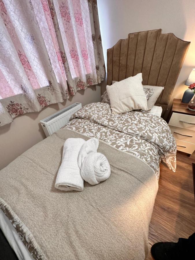 Canary Wharf Single Double And En-Suite Rooms Londres Exterior foto
