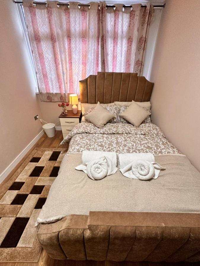 Canary Wharf Single Double And En-Suite Rooms Londres Exterior foto